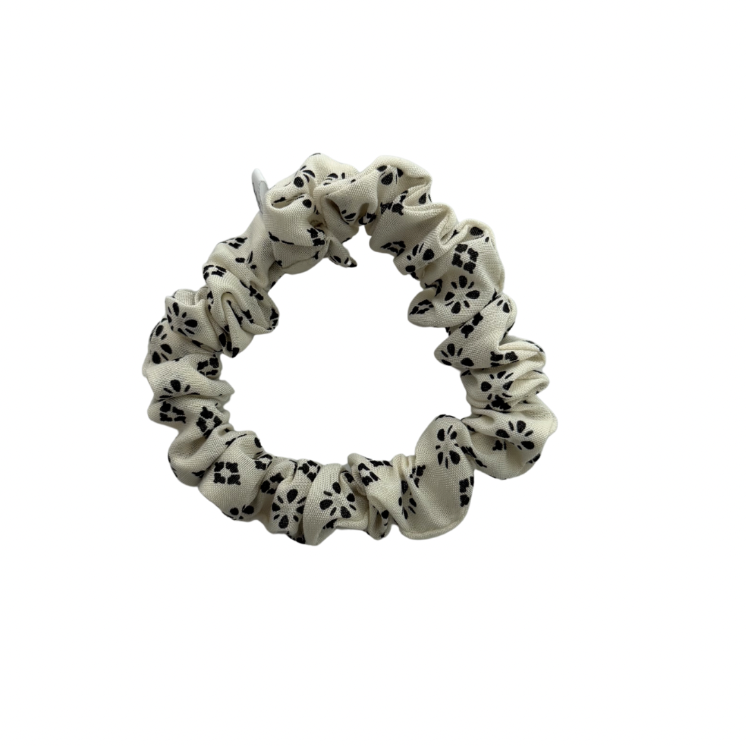 Valencia Scrunchie