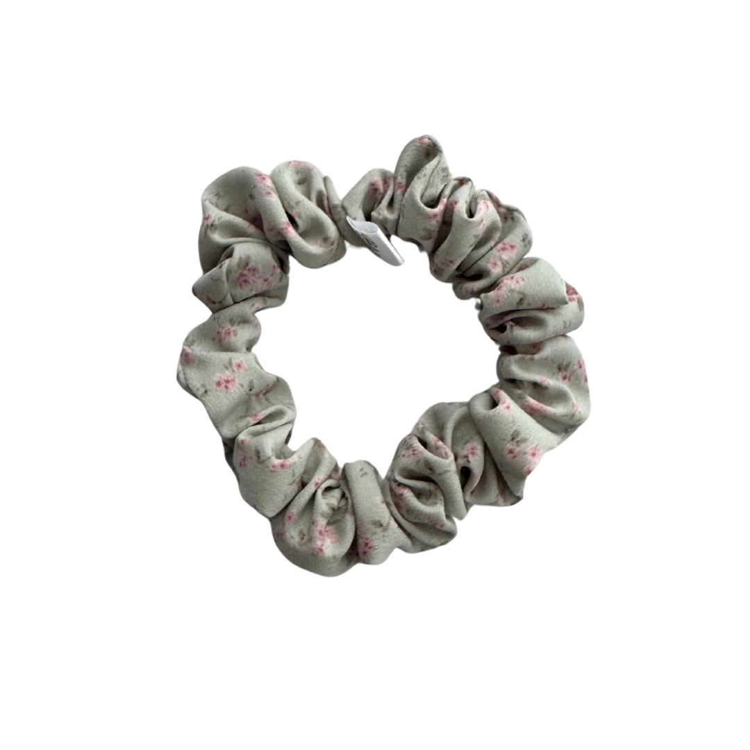 Clementine Scrunchie