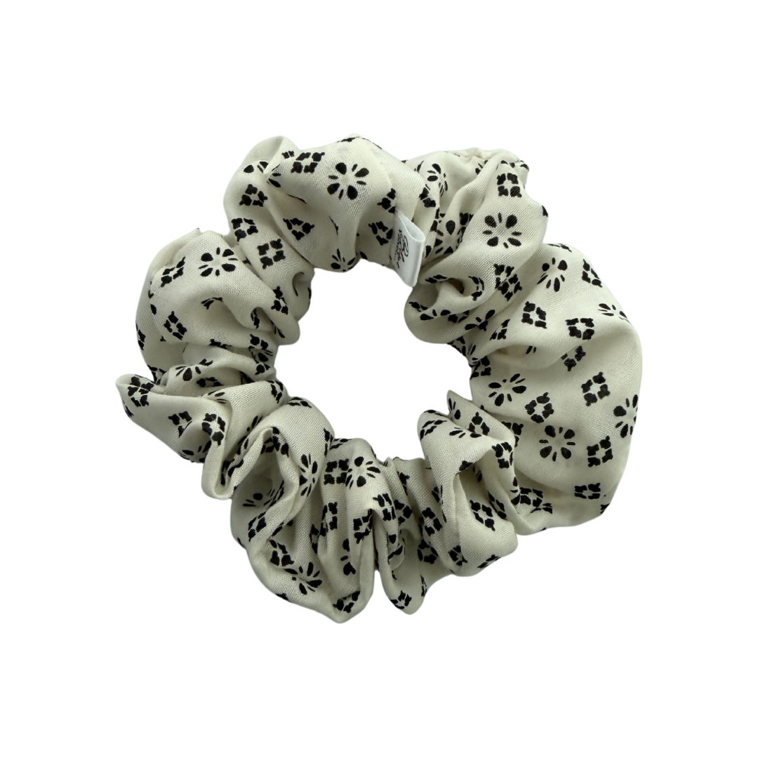 Valencia Scrunchie